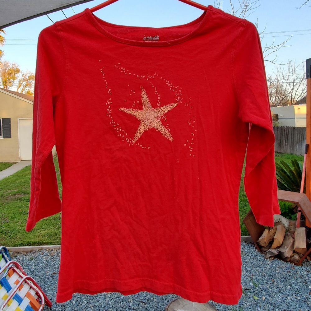 Women's Columbia 3/4 Sleeve Red Cotton Shirt. Size Small. GUC